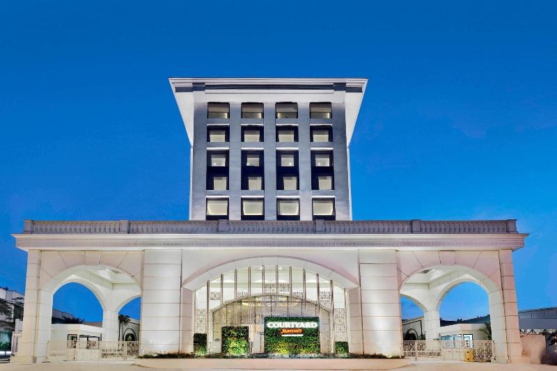 Photo of Courtyard by Marriott Bengaluru Hebbal, 5-star hotel in Bengaluru (and vicinity)
