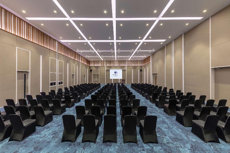 Photo of DoubleTree by Hilton Phuket Banthai Resort, 4-star hotel in Bangla Road