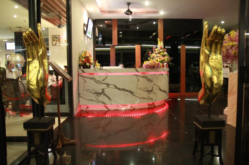 Photo of Hemingways Silk Hotel, 3-star hotel in Bangla Road