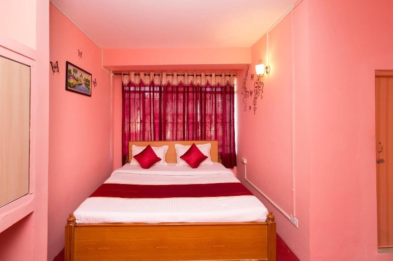 Photo of OYO 10831 Balaji Guest House, 2-star hotel in Shillong