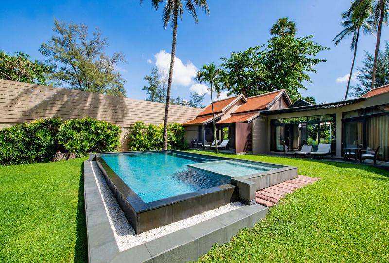 Photo of Impiana Beachfront Resort Patong, Phuket hotel in Bangla Road