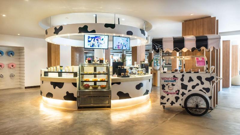 Photo of Radisson Resort and Suites Phuket, 5-star hotel in Kamala Beach