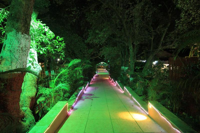 Photo of Gujarat Bhavan Hotel, 3-star hotel in Khalapur