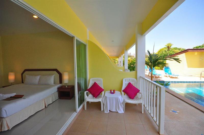 Photo of Phuket Airport Inn, 3-star hotel in Phuket (and vicinity)