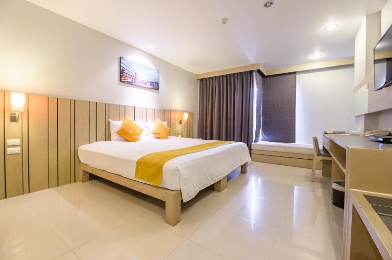 Photo of Andakira Hotel, 4-star hotel in Bangla Road