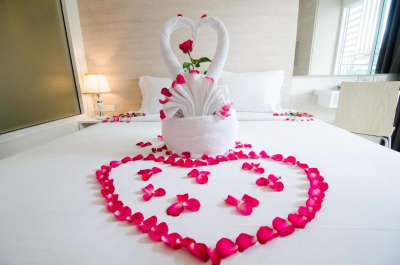 Photo of Mirage Express Patong Phuket Hotel, 3-star hotel in Bangla Road