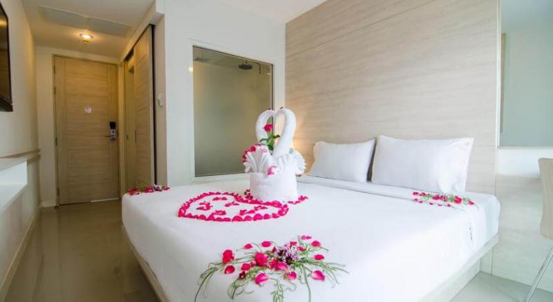 Photo of Mirage Express Patong Phuket Hotel, 3-star hotel in Bangla Road