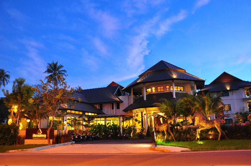 Navatara Phuket Resort, 4-star hotel in Nai Harn Beach