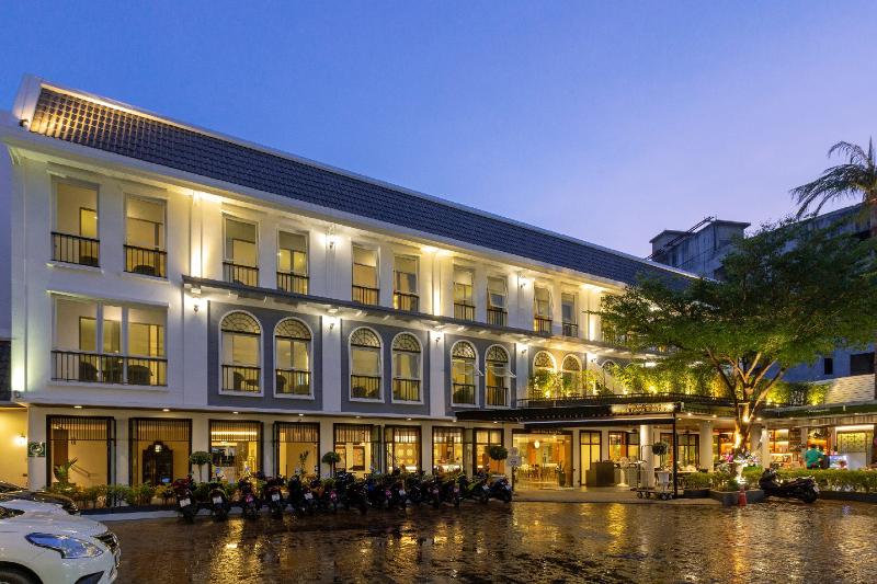Photo of Sawaddi Patong Resort & Spa by Tolani, 4-star hotel in Bangla Road