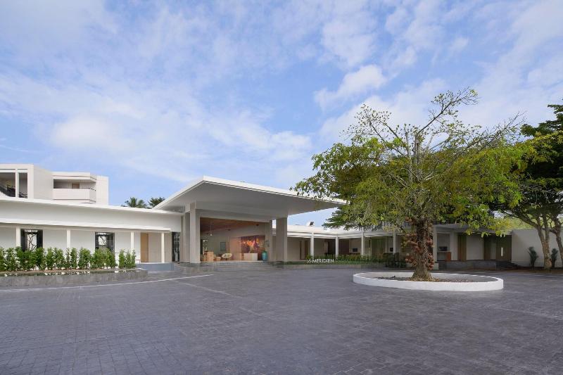 Photo of Le Méridien Phuket Mai Khao Beach Resort, 4-star hotel in Phuket (and vicinity)