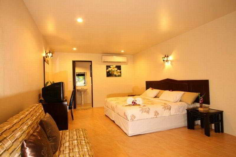 Photo of Ban Raya Resort and Spa, 3-star hotel in Phuket (and vicinity)