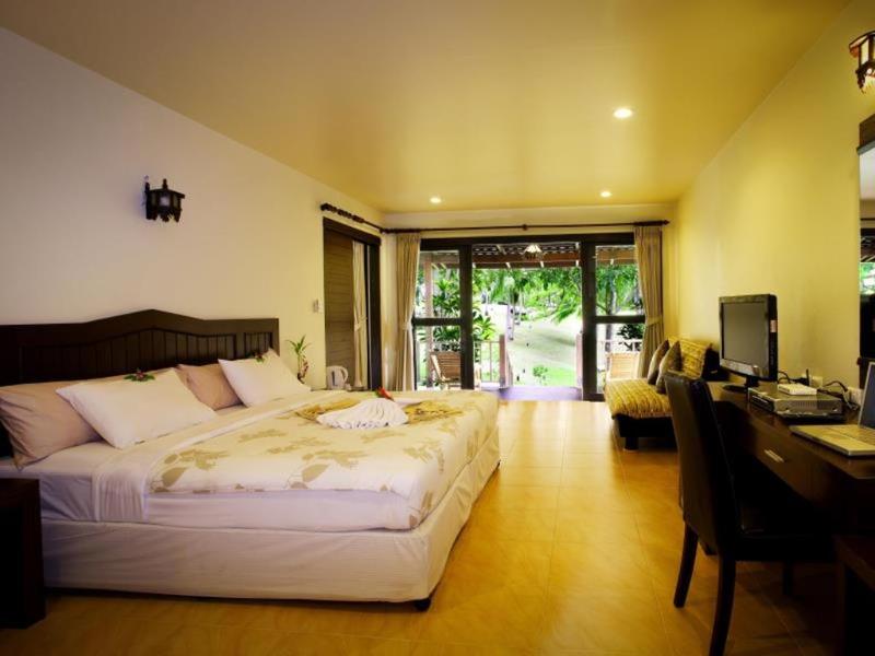 Photo of Ban Raya Resort and Spa, 3-star hotel in Phuket (and vicinity)