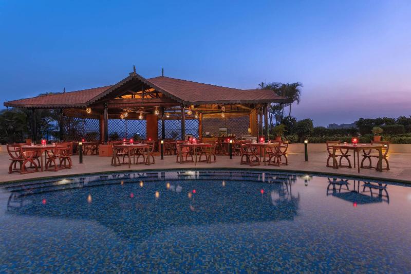 Sheraton Grand Pune Bund Garden Hotel exterior, 5-Star hotel in Pune District