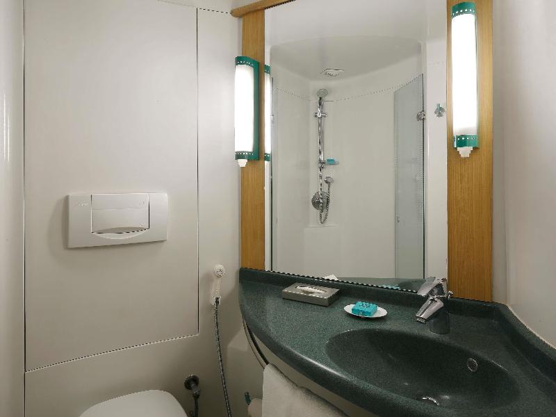 Photo of ibis Pune Viman Nagar Hotel, 3-star hotel in Pune District