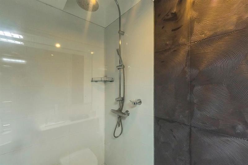 Photo of AR Suites Fontana Bay, 3-star hotel in Pune District
