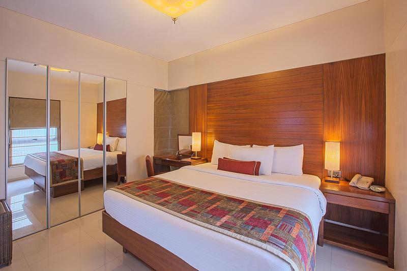 Photo of Oakwood Residence Naylor Road Pune, 4-star hotel in Pune District