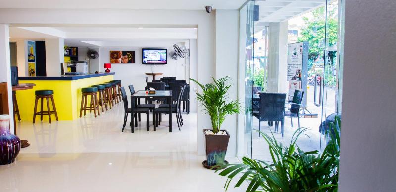 BH Baan Paradise exterior, 2-Star hotel in Bangla Road