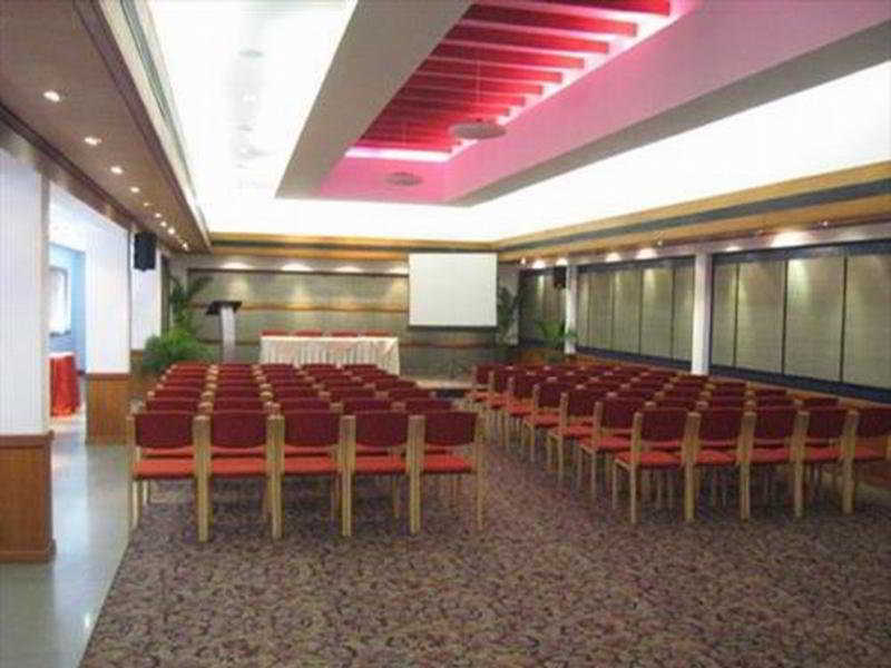 Photo of Grand Hotel, 4-star hotel in Cochin (and vicinity)