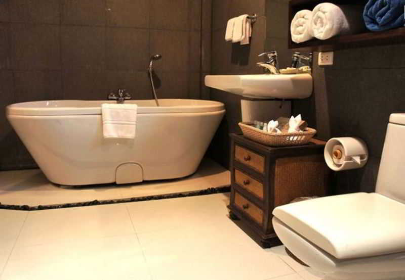 Photo of Safari Beach Hotel, 3-star hotel in Bangla Road