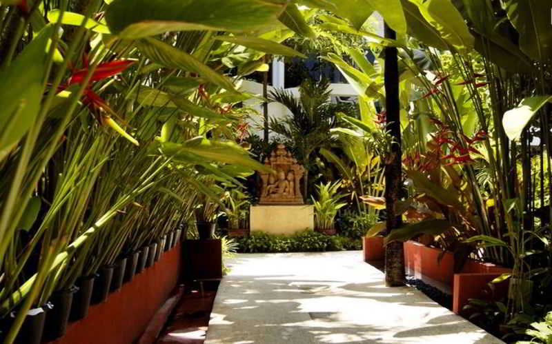 Photo of Safari Beach Hotel, 3-star hotel in Bangla Road