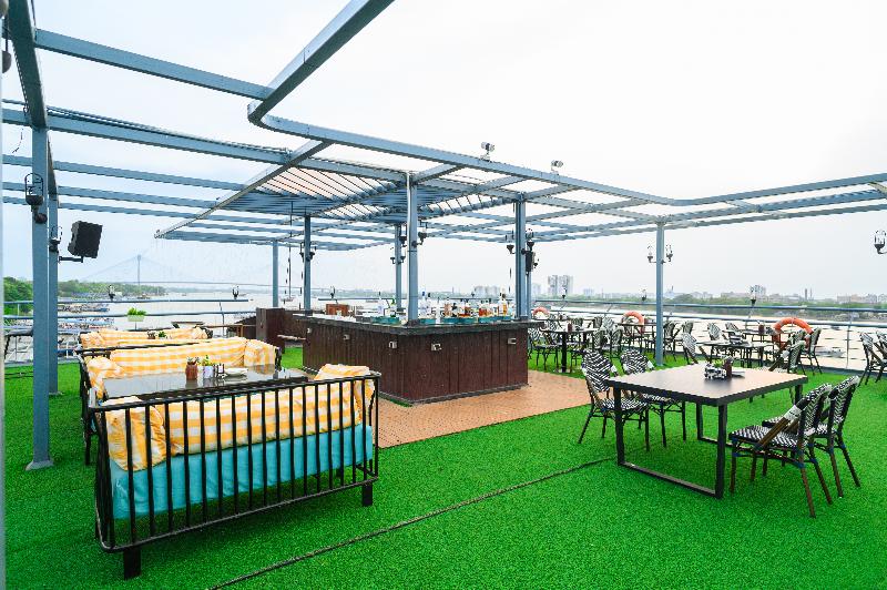 Photo of Polo Floatel Kolkata, 3-star hotel in Kolkata (and vicinity)