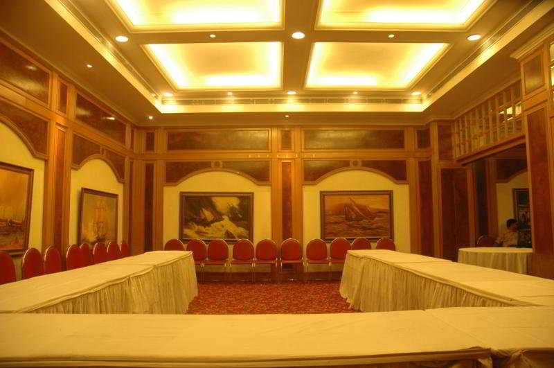 Photo of Polo Floatel Kolkata, 3-star hotel in Kolkata (and vicinity)