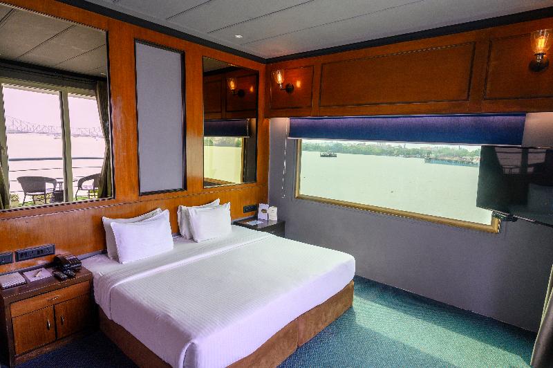 Photo of Polo Floatel Kolkata, 3-star hotel in Kolkata (and vicinity)
