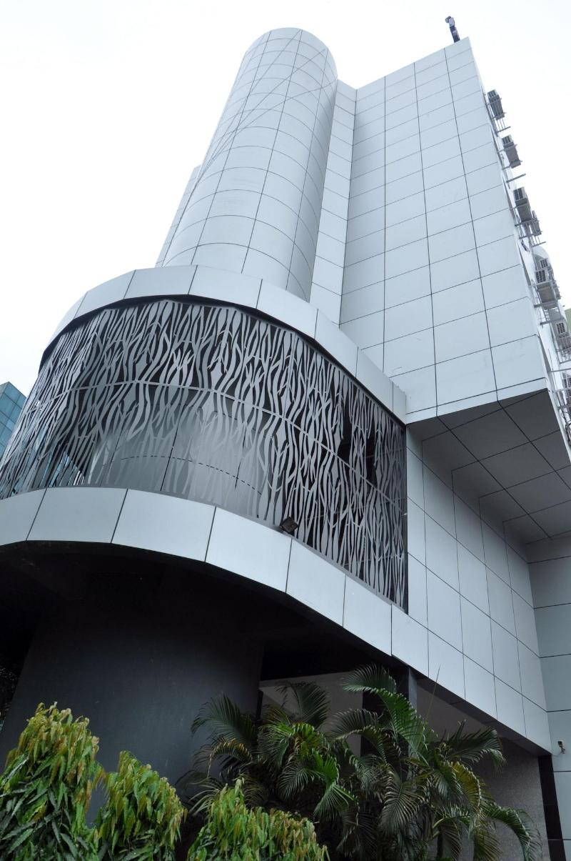 Photo of Indismart Hotel, 3-star hotel in Kolkata (and vicinity)