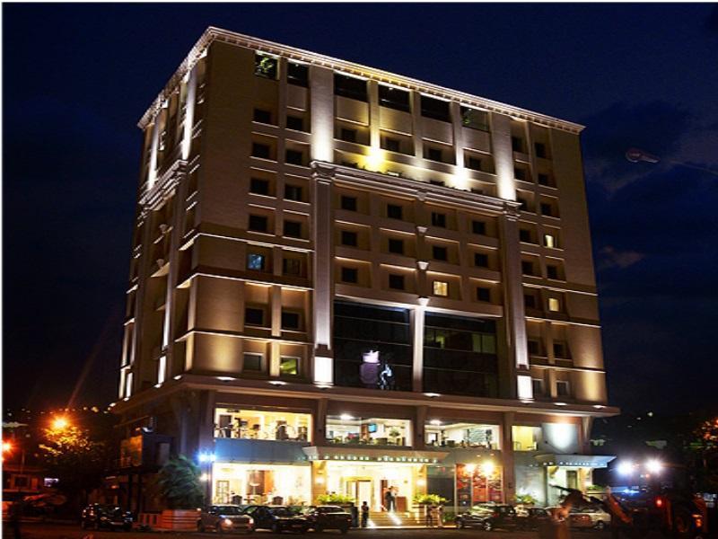 De Sovrani exterior, 4-Star hotel in Kolkata (and vicinity)