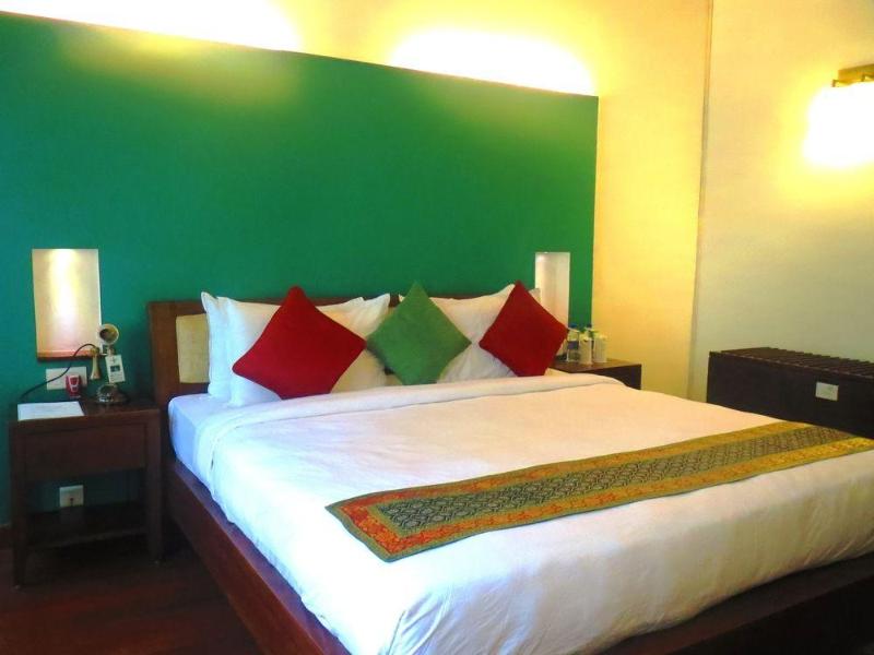 Photo of Old Lighthouse Bristow Hotel, 4-star hotel in Cochin (and vicinity)