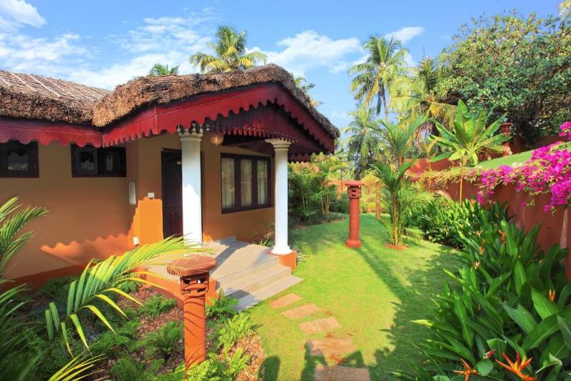 Photo of Fragrant Nature Backwater Resort & Ayurveda Spa, 5-star hotel in Quilon