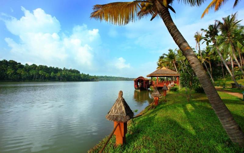 Photo of Fragrant Nature Backwater Resort & Ayurveda Spa, 5-star hotel in Quilon
