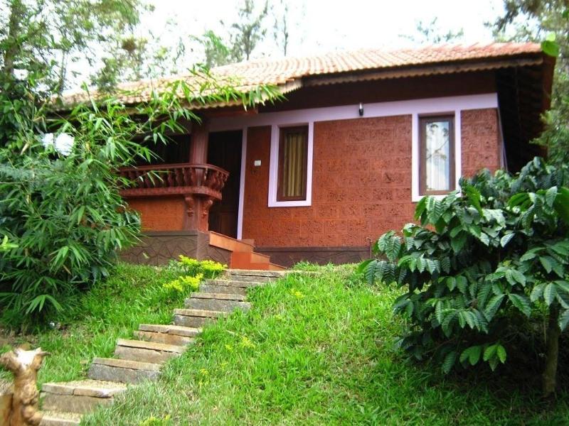 Photo of Crescent Residency, 3-star hotel in Sulthan Bathery
