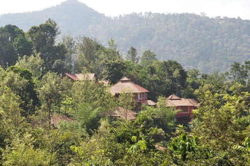 Photo of Crescent Residency, 3-star hotel in Sulthan Bathery