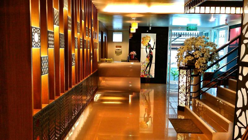 Photo of Tonkok Hotel, 1-star hotel in Ban Fang Min
