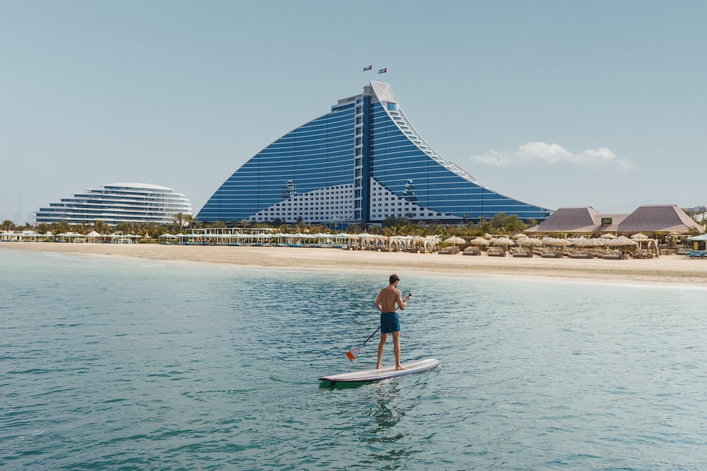Jumeirah Beach Hotel Dubai, Singapore