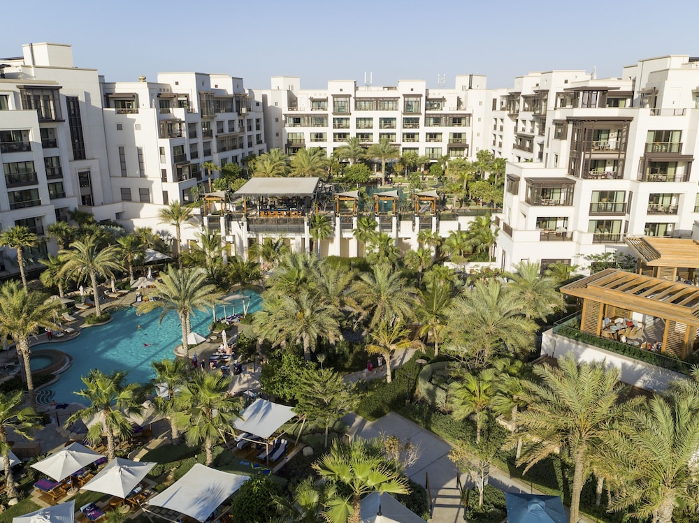 Jumeirah Al Naseem Dubai, Singapore