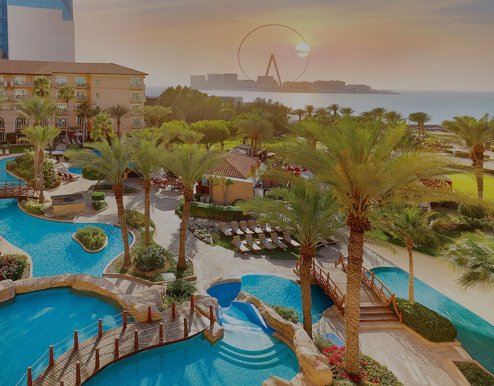 The Ritz-Carlton, Dubai, Singapore