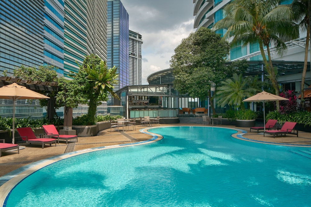 Le Méridien Kuala Lumpur, Singapore