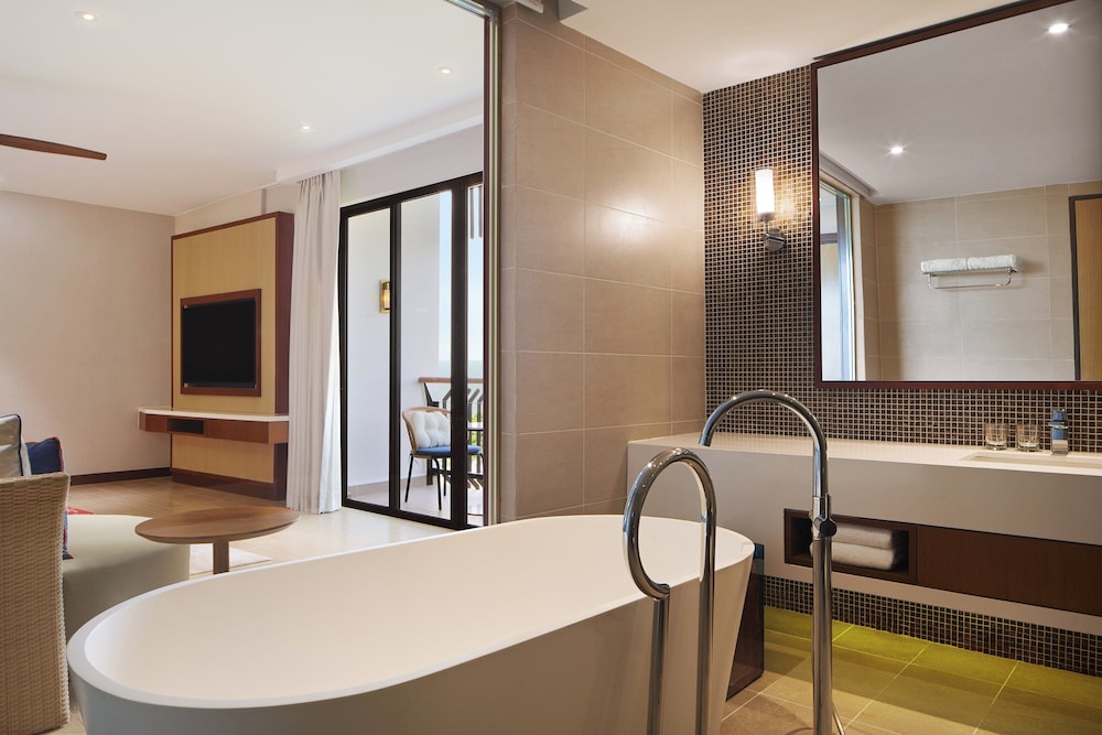 Photo of The Westin Desaru Coast Resort, 5-star hotel in Bandar Penawar