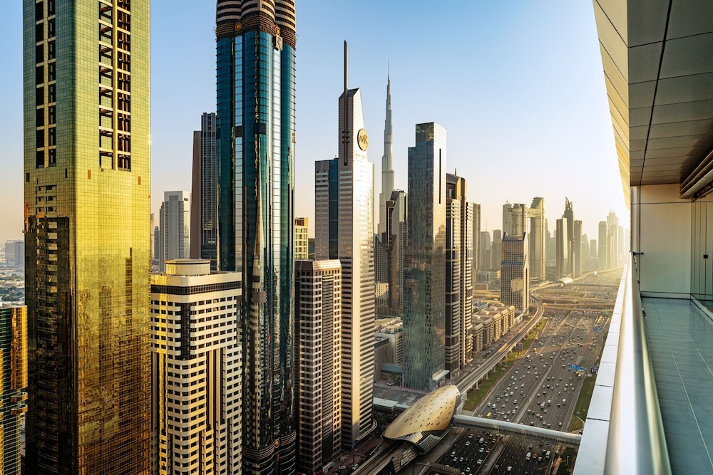 Four Points by Sheraton Sheikh Zayed Road, Dubai, Singapore