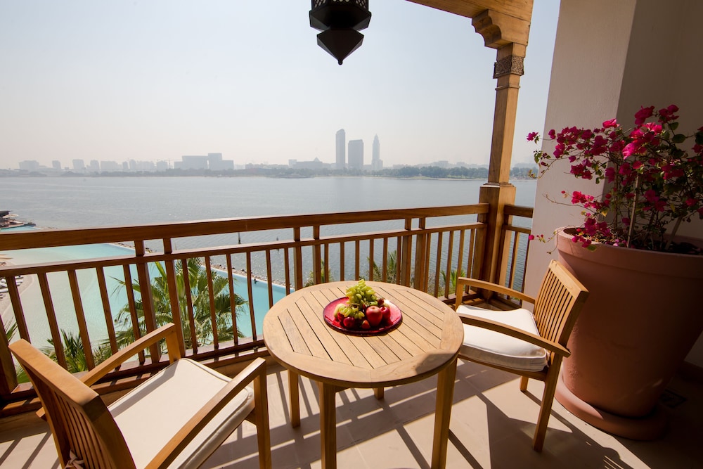 Park Hyatt Dubai, Singapore