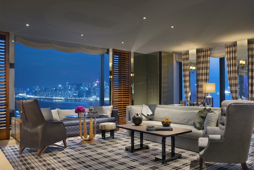 Rosewood Hong Kong, Singapore