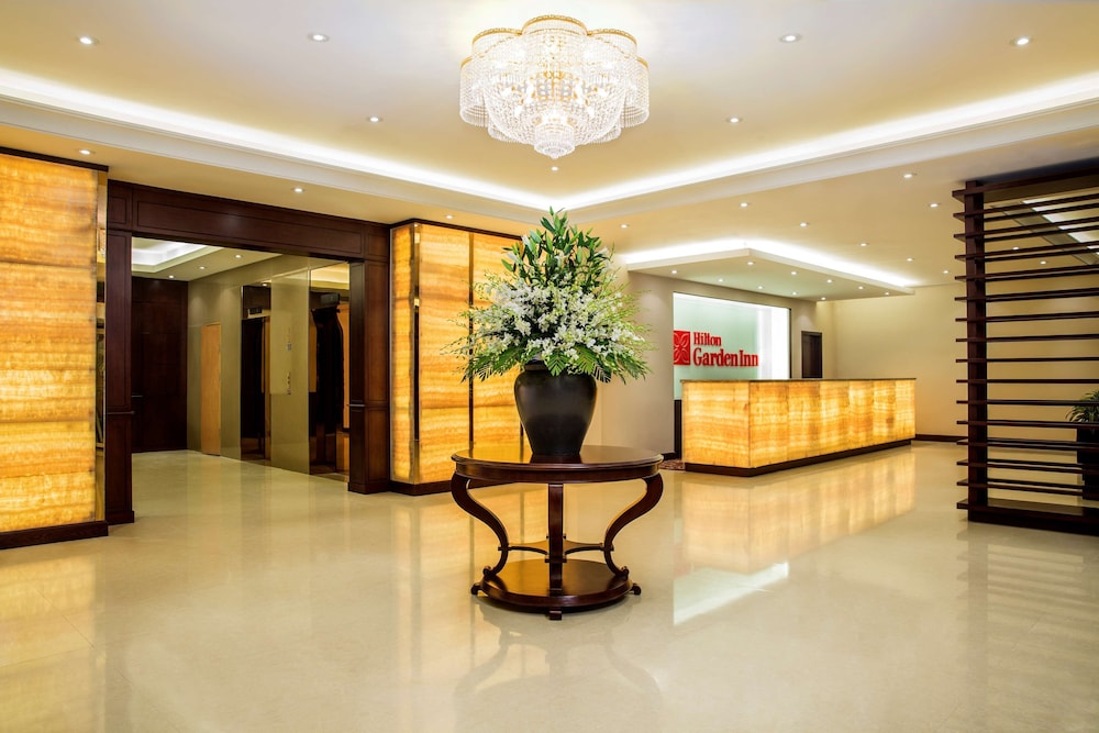 Hilton Garden Inn Hanoi, Singapore