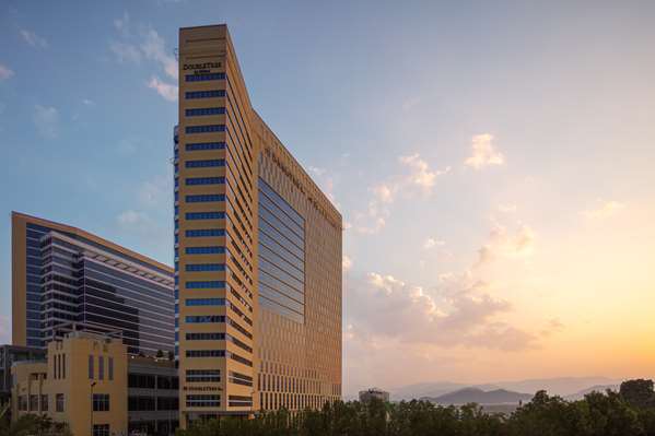 Photo of Doubletree By Hilton Fujairah City, 4-star hotel in Al-Fujairah