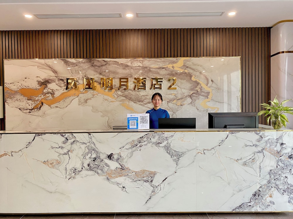 LUXURY PHOENIX HOTEL 2, Singapore