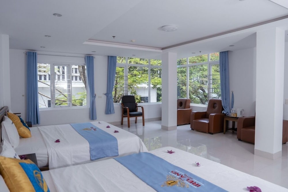 The Ireland Hotel, Singapore