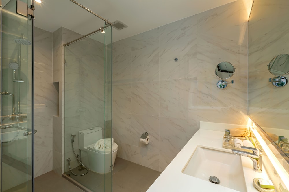 Photo of Wyndham Garden Naithon Phuket, 4-star hotel in Layan Beach