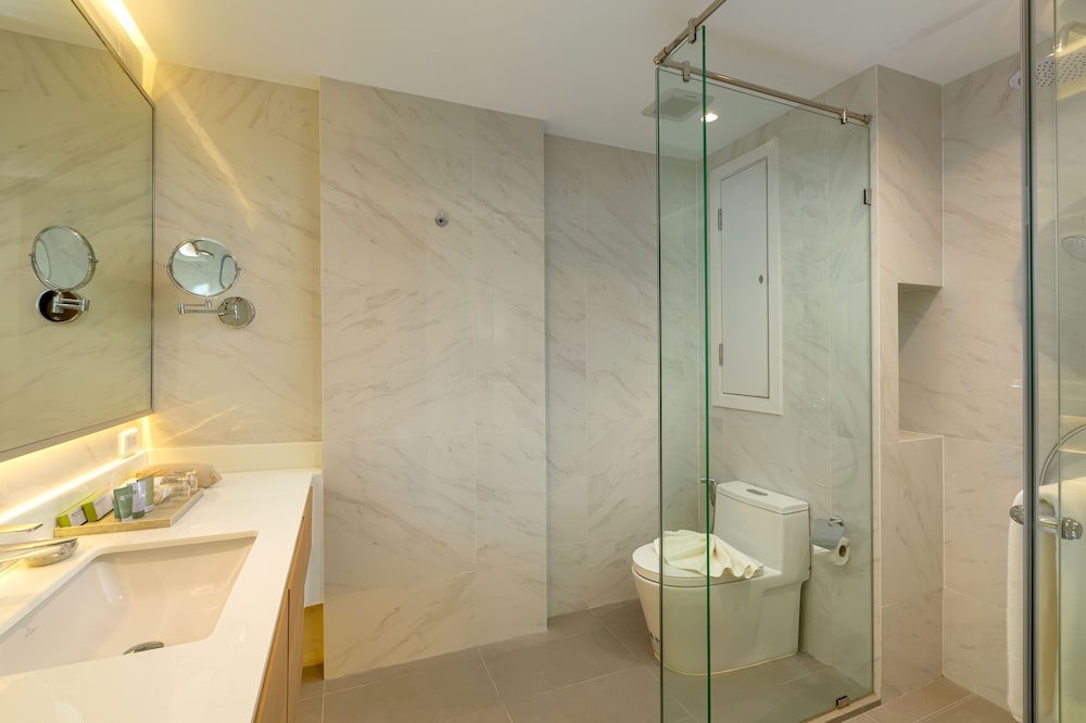 Photo of Wyndham Garden Naithon Phuket, 4-star hotel in Layan Beach
