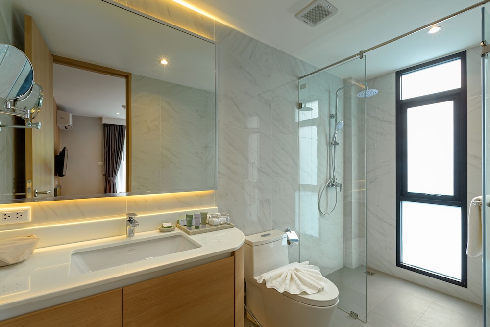 Photo of Wyndham Garden Naithon Phuket, 4-star hotel in Layan Beach